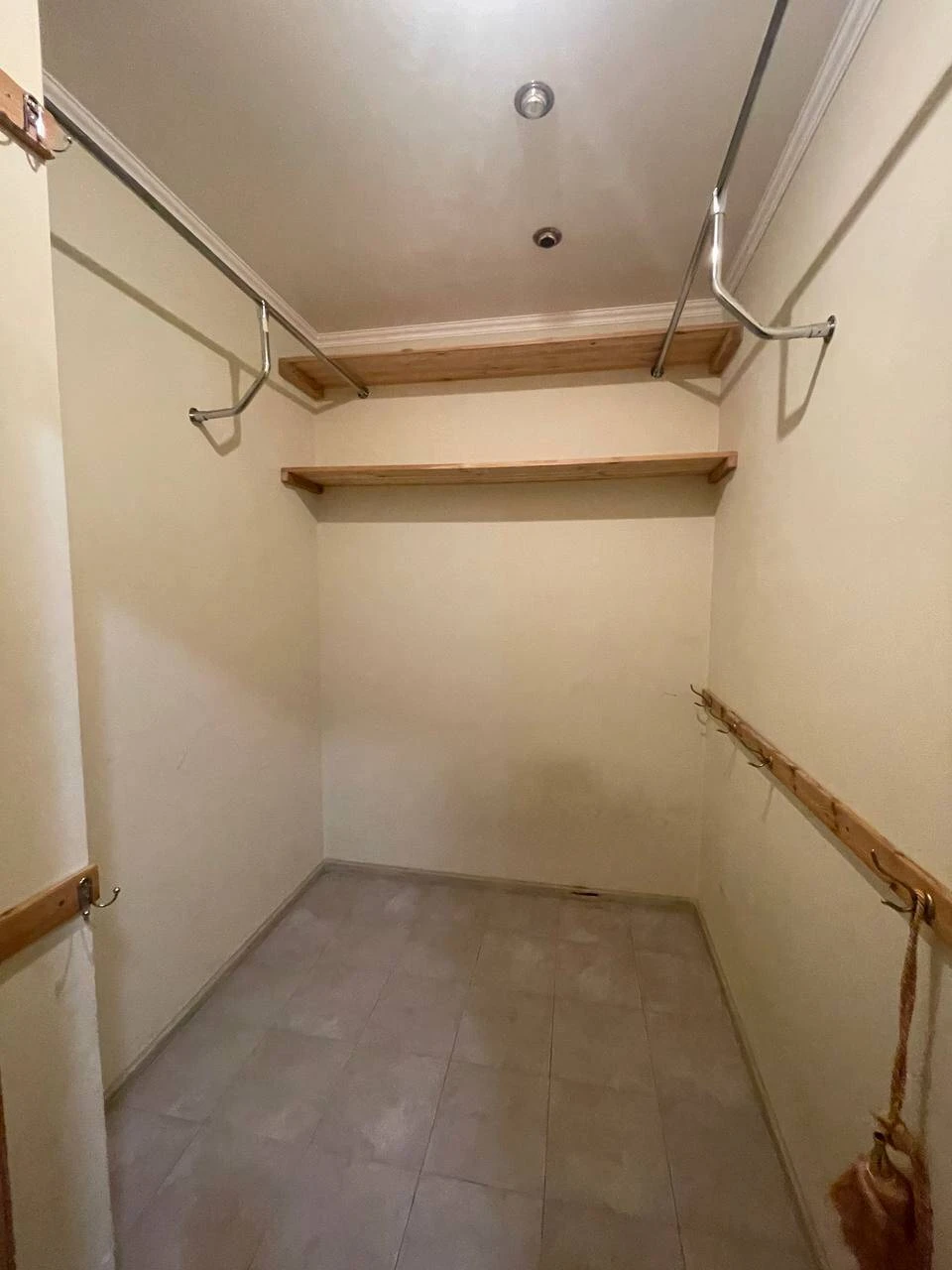 For Rent: 3-Bedroom Apartment at 69 Naukova Street