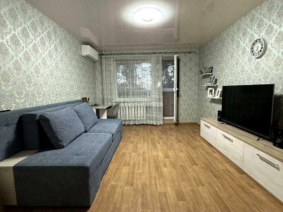 Apartment. Zhuli Verna Blvd., Kyiv.