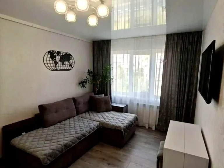 Продаж квартири 2-кімн. 45 м² 5/5 пов.
