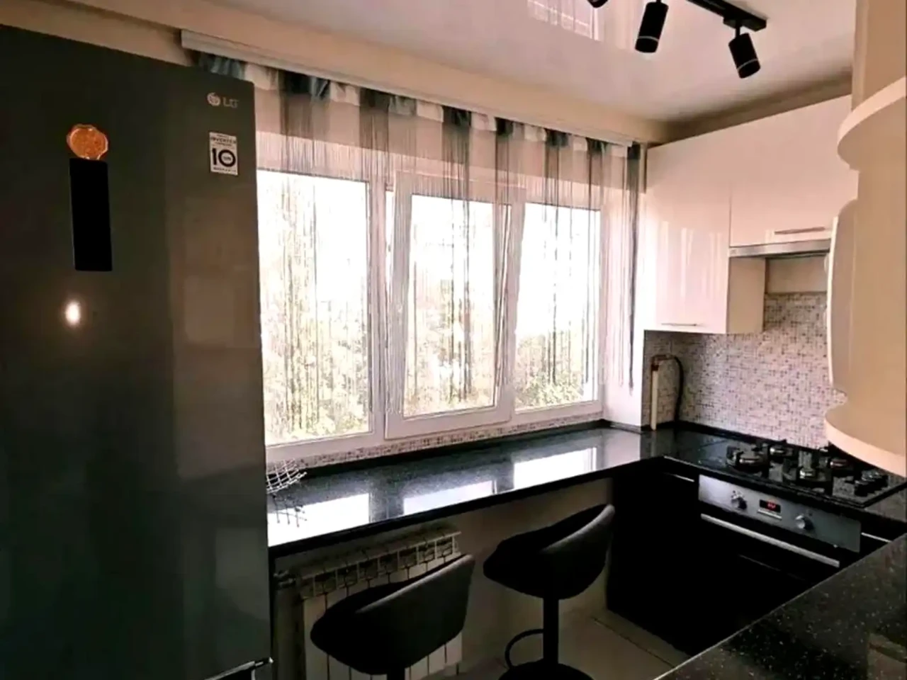 Sale of a 2-room apartment 45 sq m on the 5th floor.