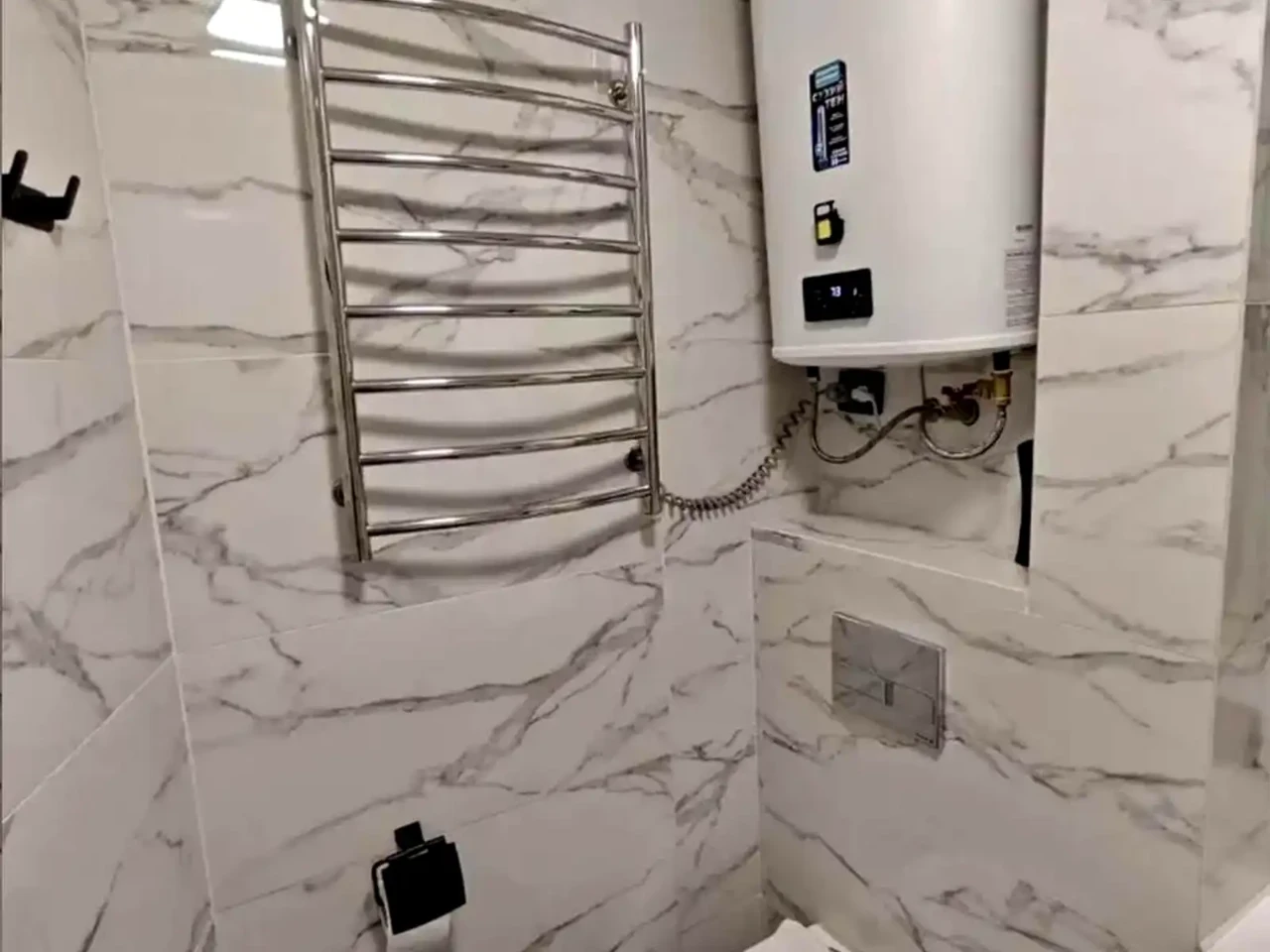 Sale of a 2-room apartment 45 sq m on the 5th floor.