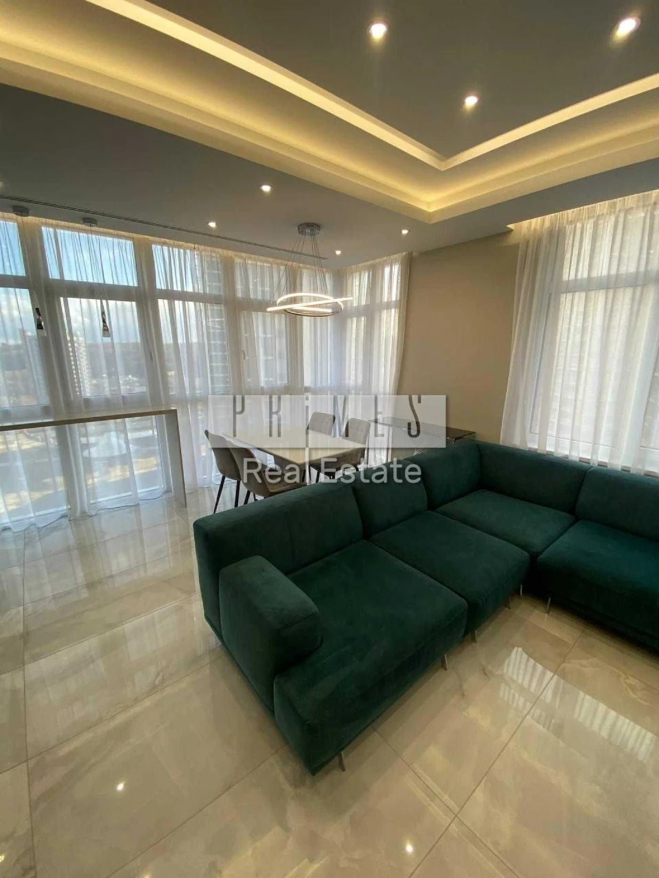 Sale of a 3-room apartment, Novopecherski Lipki residential complex, low floor, Zv