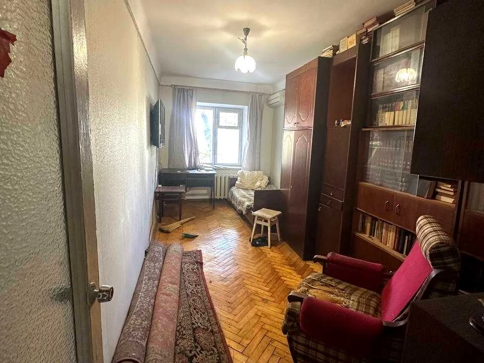 Квартира. Одеса, Олексія Вадатурського вулиця