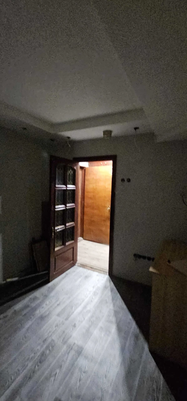 Двухкомнатная квартира в кирпичном доме на улице Заболотного