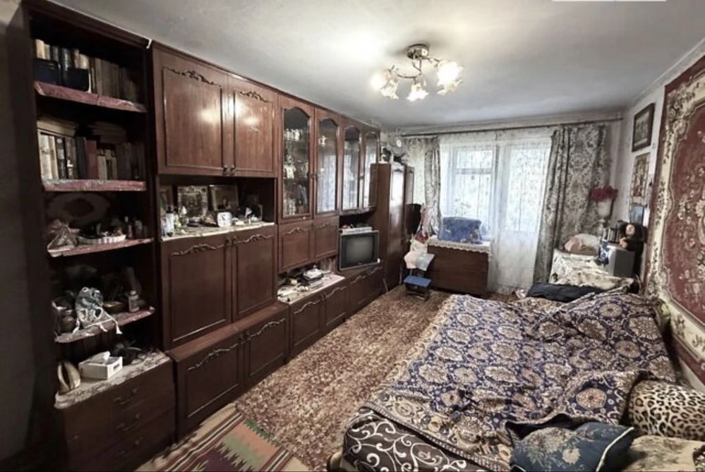 Продаж 1 квартири Колос