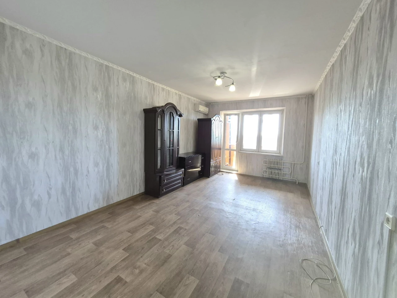 Квартира 1я 42кв.м.ул.Алмазова (Карпенка)ост.Надежда