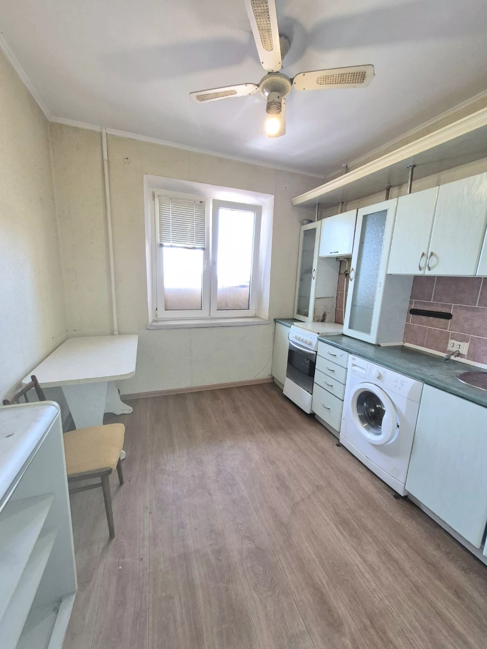 Квартира 1я 42кв.м.ул.Алмазова (Карпенка)ост.Надежда