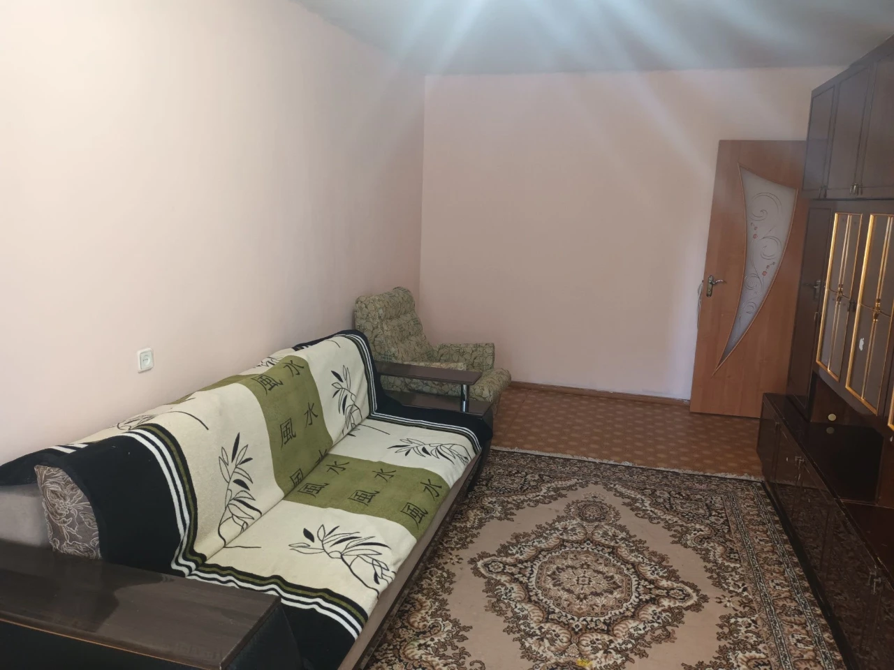 продаю двухкомнатную квартиру