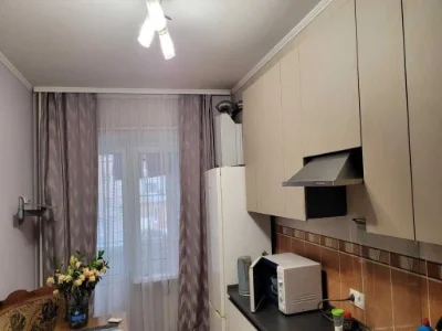 Продам 3к квартиру в центрі міста, 88кв.м, 2/7 пов, цегла, к