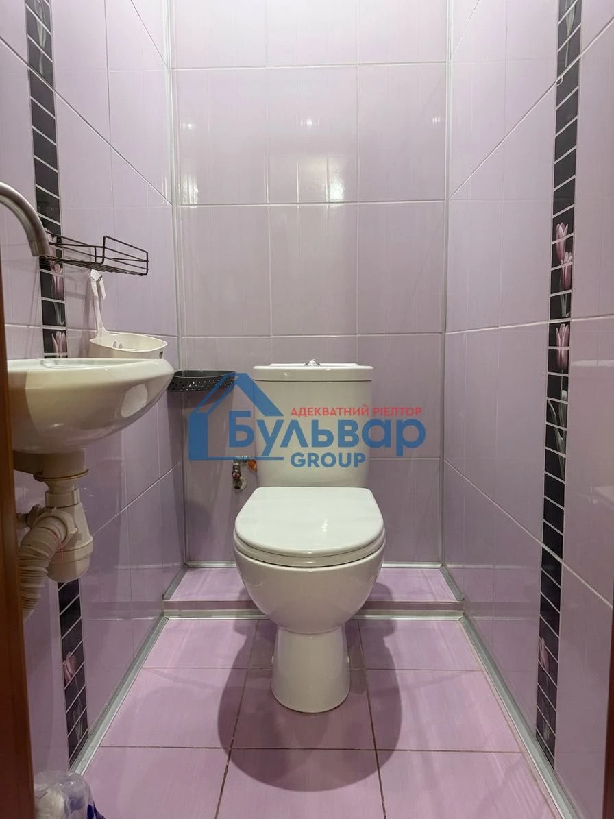 Продам 3к квартиру в центрі міста, 88кв.м, 2/7 пов, цегла, к