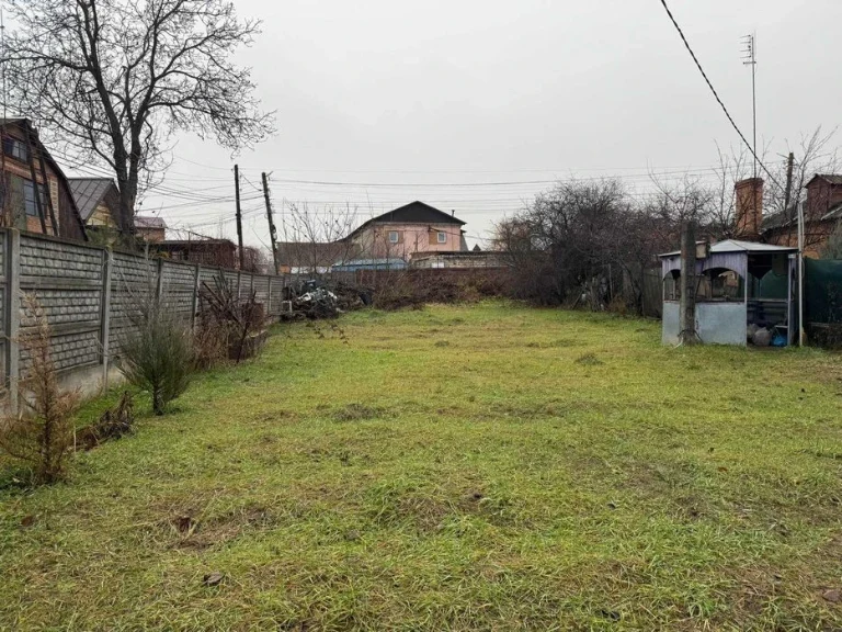 (7) Продам земельну ділянку на Старому місті 0102
