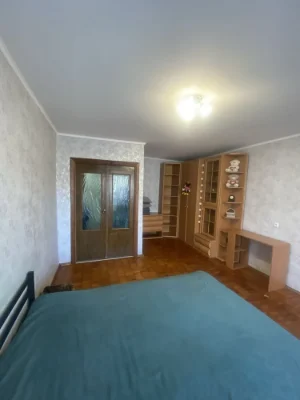 Продається 1-кімнатна квартира, вулиця Кравчука