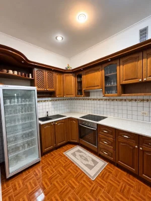 Duplex with city amenities (Goostomel Street (K)
