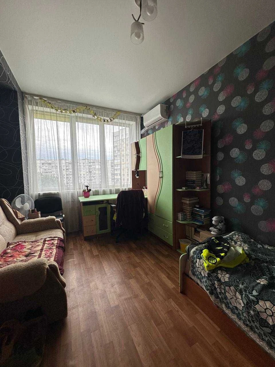 For sale 2-bedroom apartment, 5-7 minutes walk from Maselsky metro