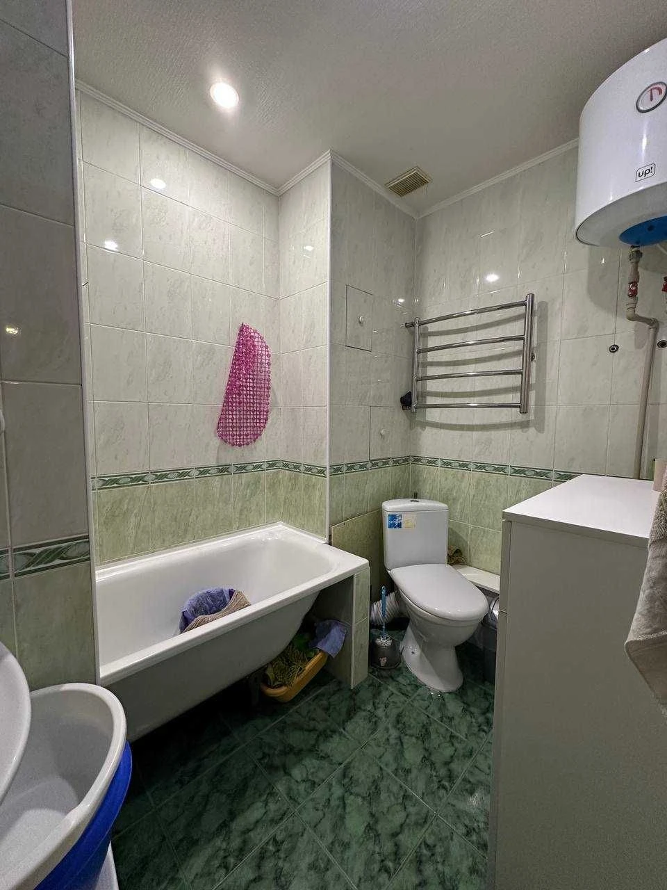 For sale 2-bedroom apartment, 5-7 minutes walk from Maselsky metro
