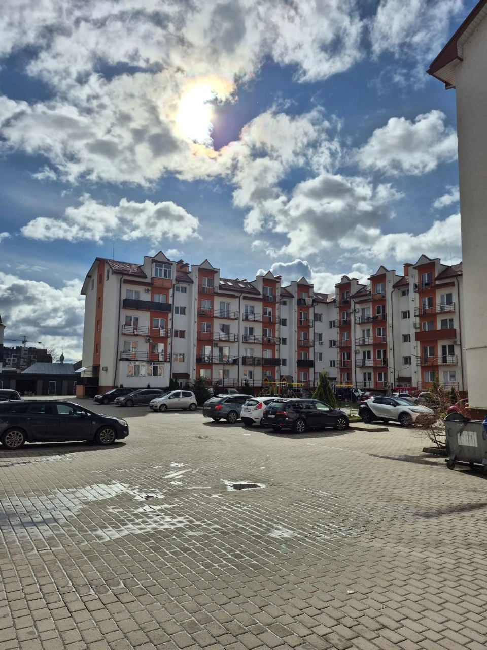 Продаж 1.5.кім.квартири вул.Єньківська (будинок на газу)