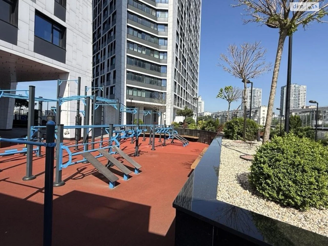 Apartment for Sale: Center