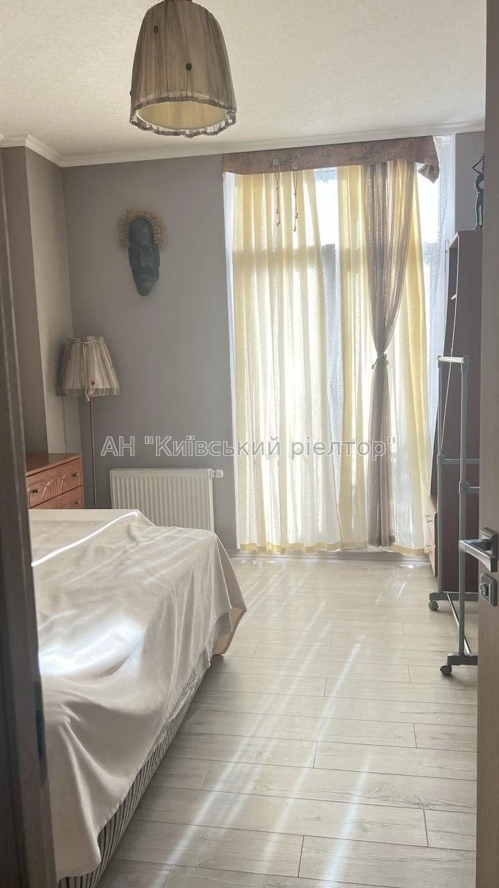 Sale of a 3-room apartment, Regenatorna, 4, building 14