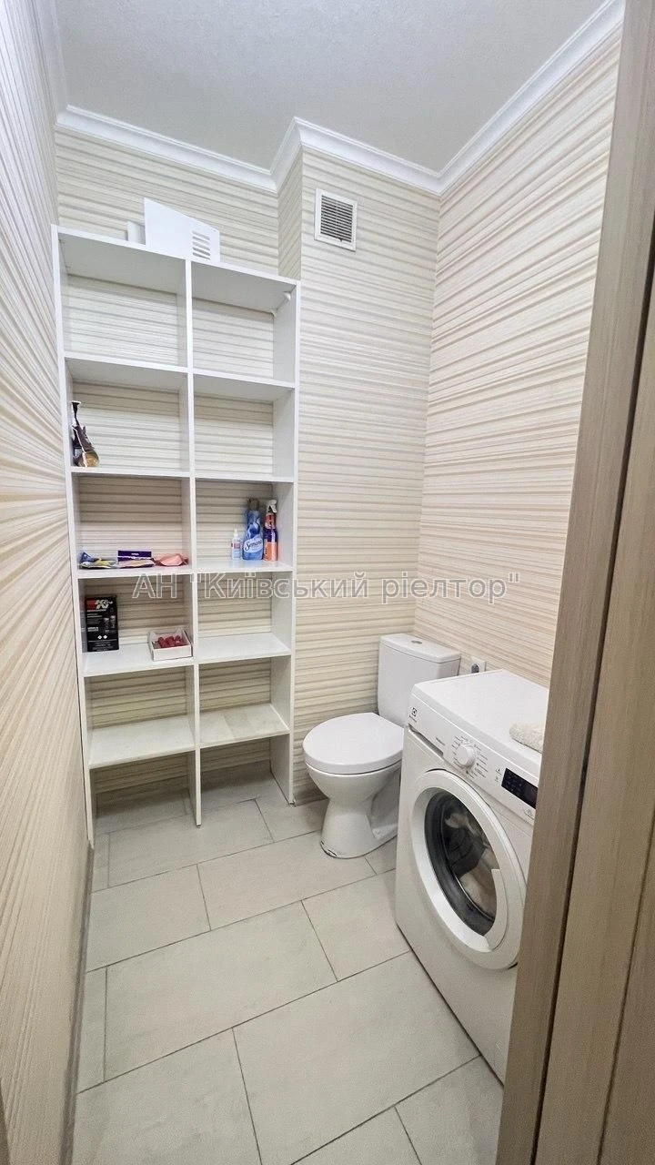 Sale of a 3-room apartment, Regenatorna, 4, building 14