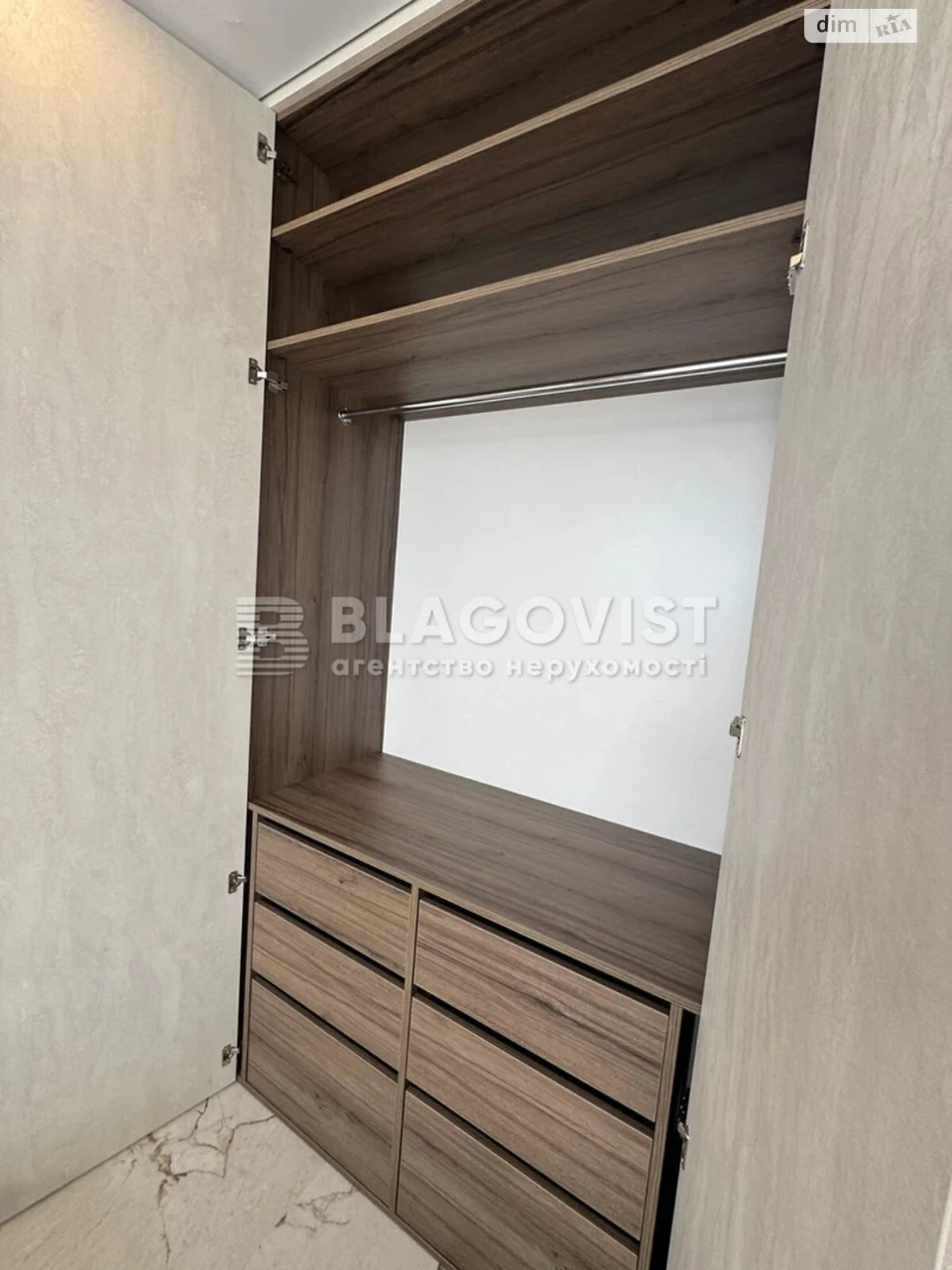 Продаж Квартира Дарницький