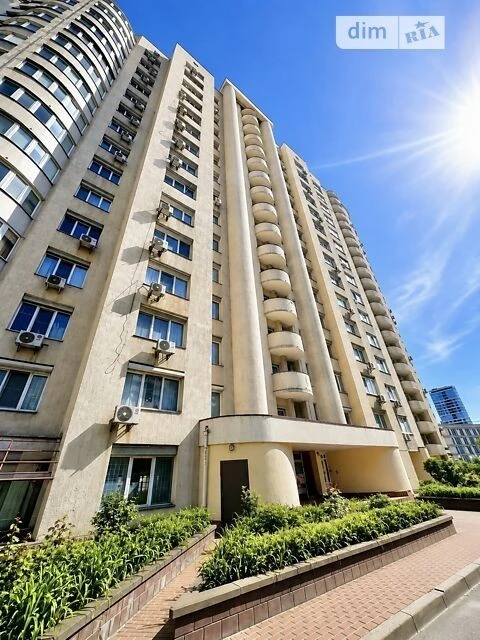 Продаж 3к квартири 121 кв. м на просп. Голосіївський 68 • ID
