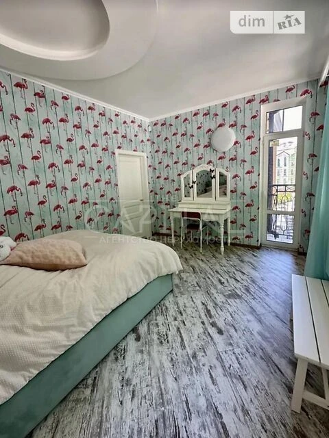 Продаж 4к квартири 120 кв. м на вул. Дегтярна 19 • ID 347190