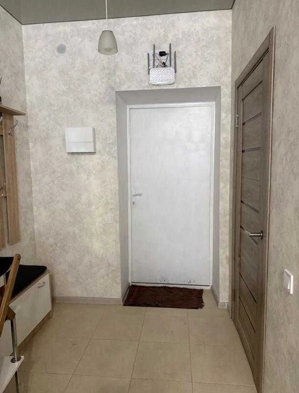 Продам гостинку у Слобідському районі на Нових будинках