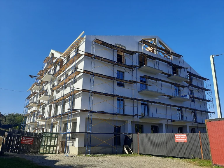 2 - км. квартира в новому ЖК ,, Dream House ", центр Садгори
