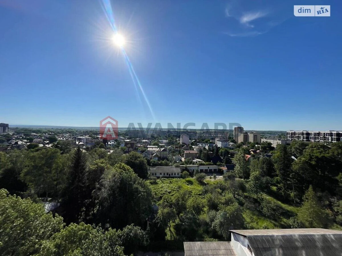 Spacious 2-bedroom apartment in the center of Frankivsk