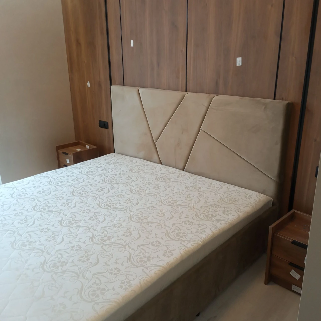 Продаж 1,5 кімнатній квартири в новобудові.