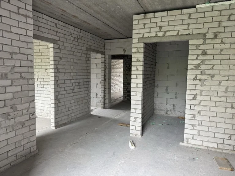 Продаж квартир у маленькій новобудові