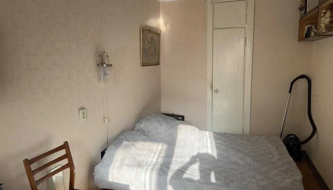 For sale, 2-room apartment on Cadenukha Street 9/2