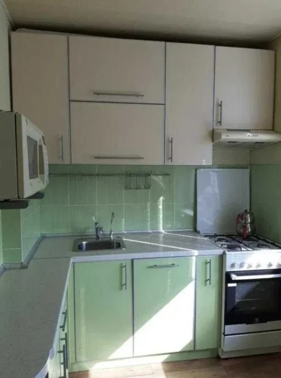 Продам 2 кімнатну квартиру метро Студенська