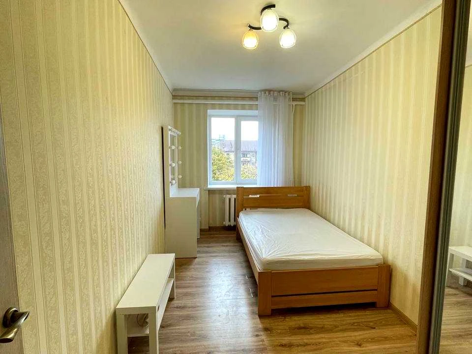 Квартира
Киев, улица Антонивича