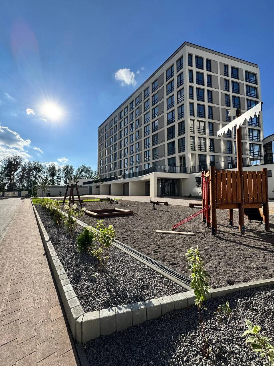Продаж 1-кімнатної квартири в зданому будинку, вулиця Залізнична
