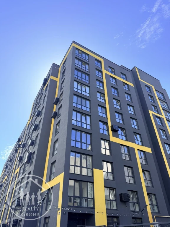 Great Deal! 2-bedroom Apartment in the Schengen Residential Complex - Renovation Started!