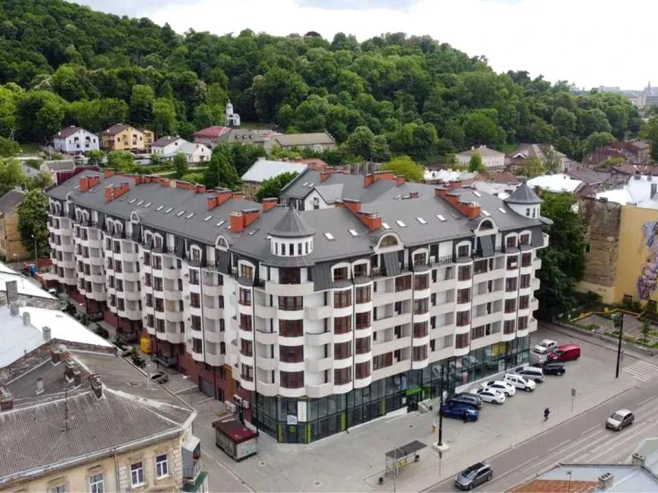 Квартира. Львів, Богдана Хмельницького вул.