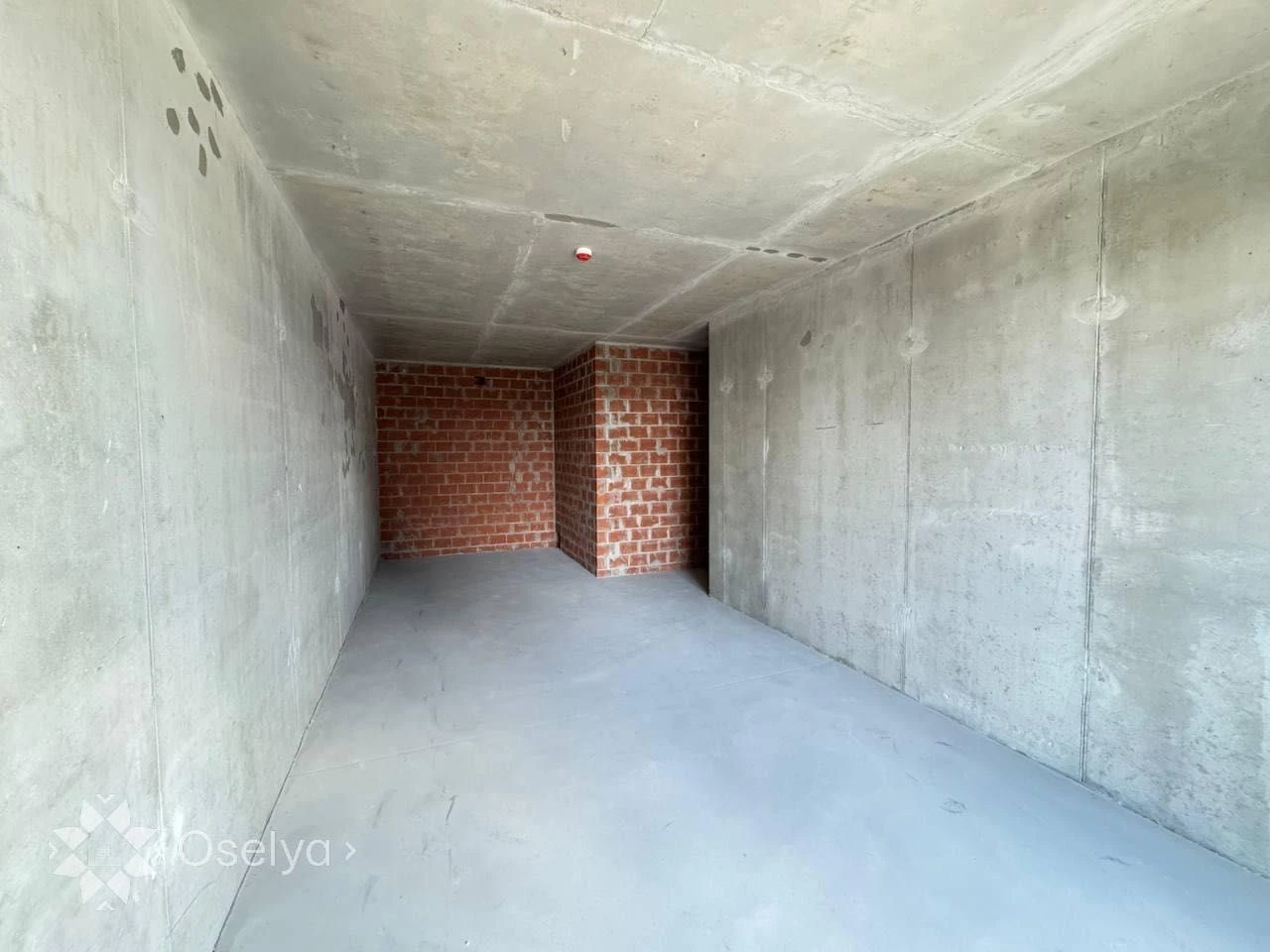 Sale of a 2-bedroom apartment in a 88 sq.m house in the Rusanivka Harbour residential complex, View Section B