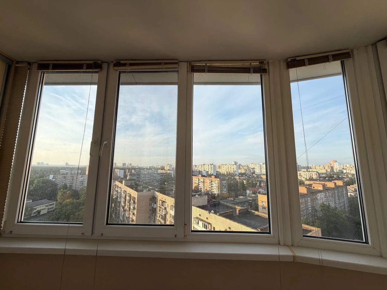 Sale of apartment on Borispolskaya Street in Kyiv / W-7473047