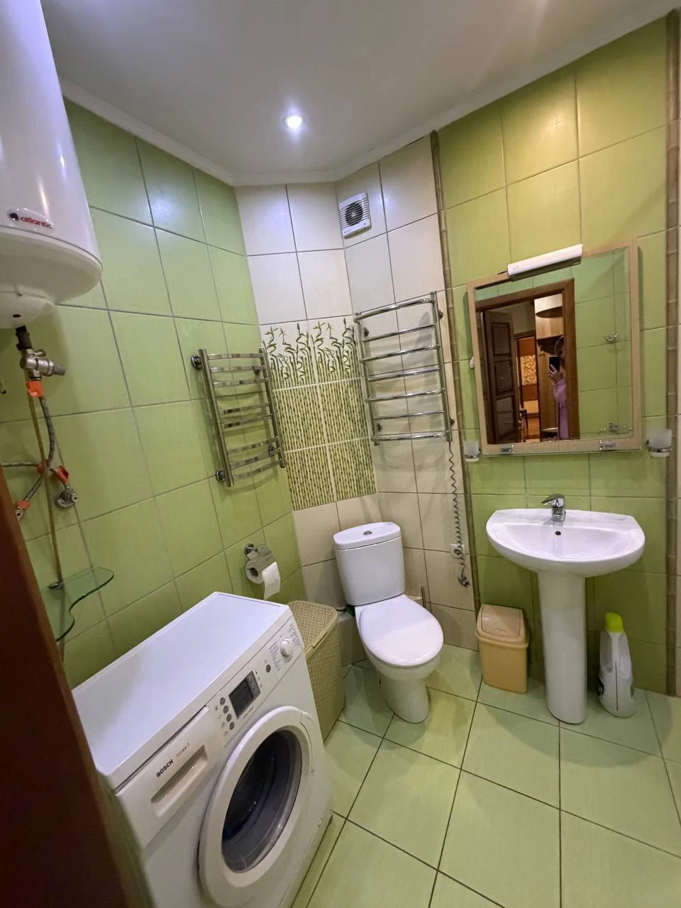 Sale of apartment on Borispolskaya Street in Kyiv / W-7473047