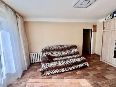 Продаж 1 к квартири з газом 4 поверх