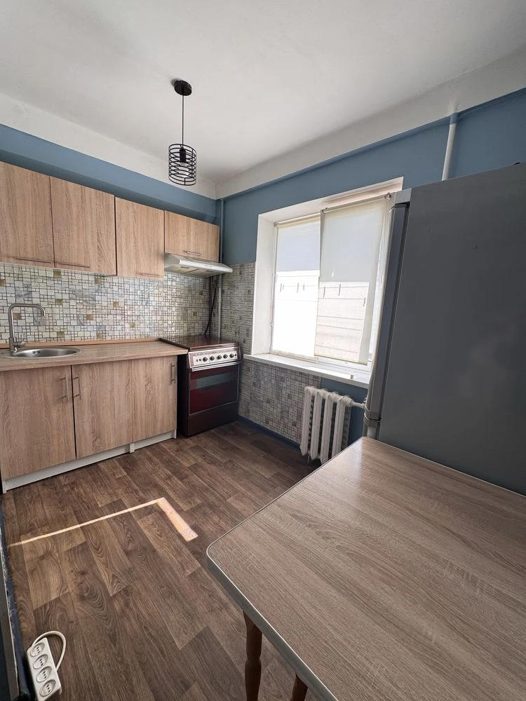 Продаж 1 к квартири з газом 4 поверх