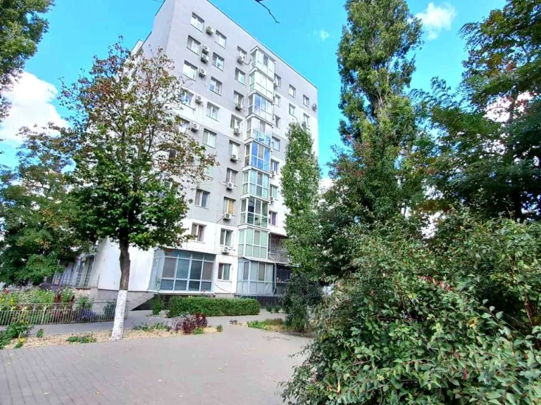 Квартира. Одеса, Николаевская дорога ул.