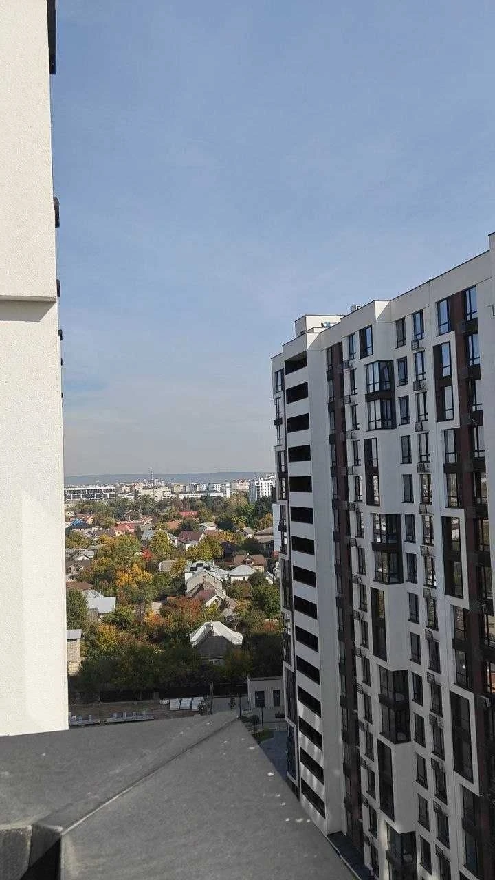 Manhattan Up (Apartment) urgent sale 2-bedroom