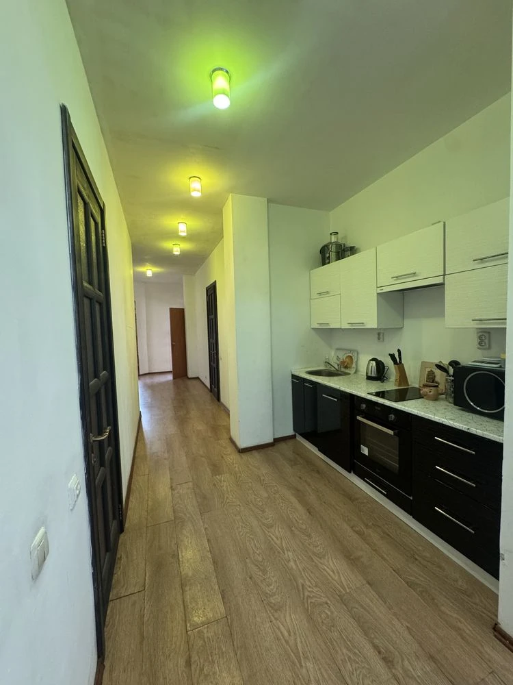Selling 4 room apartment 150m2 in residential complex MKDU, P. Pole, 1 minute from metro