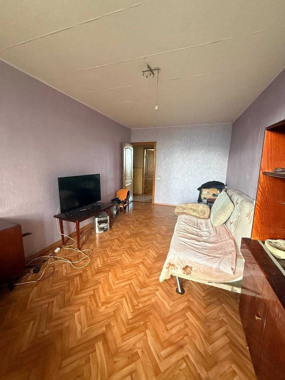For Sale: Three-Room Apartment in Soltovka
