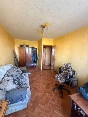 For Sale: Three-Room Apartment in Soltovka