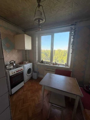 For Sale: Three-Room Apartment in Soltovka