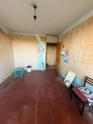 For Sale: Three-Room Apartment in Soltovka