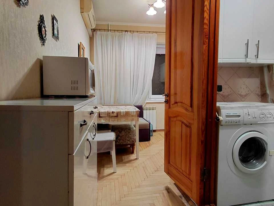 Квартира. Київ, Героїв Дніпра вул.